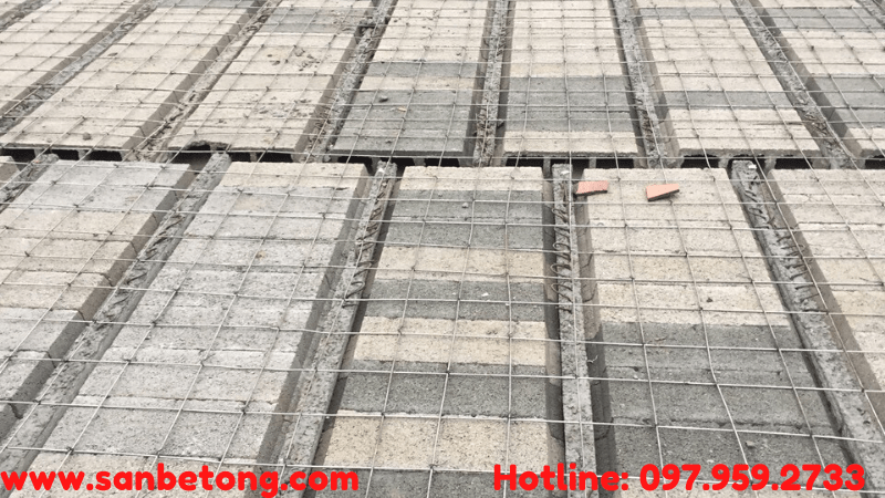 Sàn bê tông nhẹ Xuân Mai làm biệt thự mái thái tại Tỉnh Phú Thọ Sàn bê tông nhẹ Xuân Mai làm biệt thự mái thái tại Tỉnh Phú Thọ